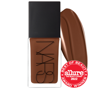 Light Reflecting Skin Improving Medium Coverage Foundation with Cacao Peptides