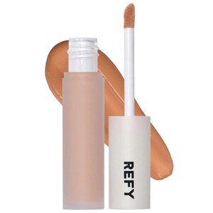 Brightening and Blurring Serum Concealer with Plant-Derived Squalene