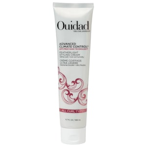 Advanced Climate Control Anti-Frizz Featherlight Styling Cream for Curly Hair
