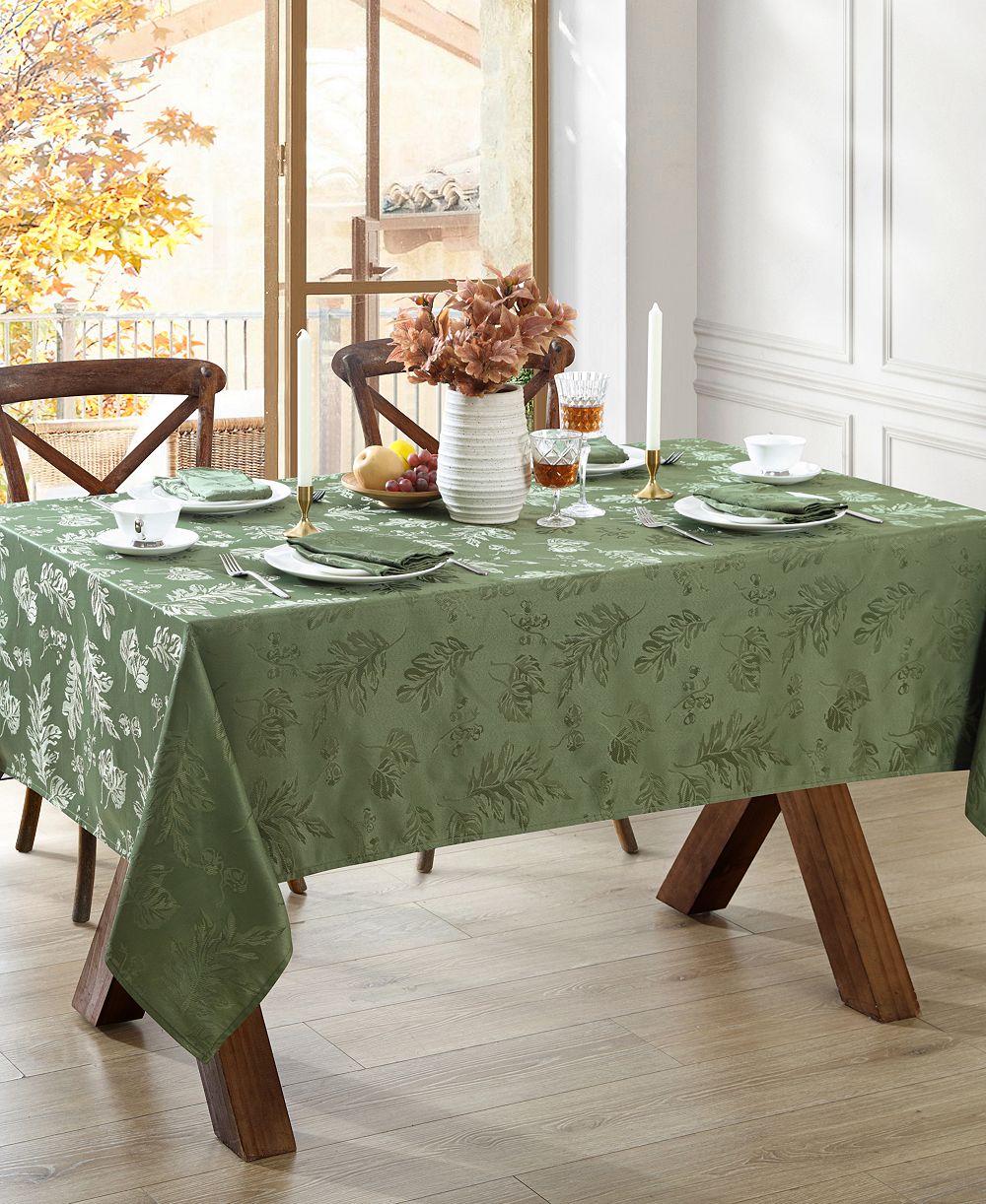 Elrene Скатерть Jacquard Damask Woven Leaves