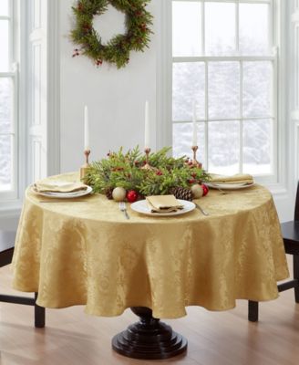 Праздничная жаккардовая скатерть Elrene Poinsettia Elegance - 90" круглая