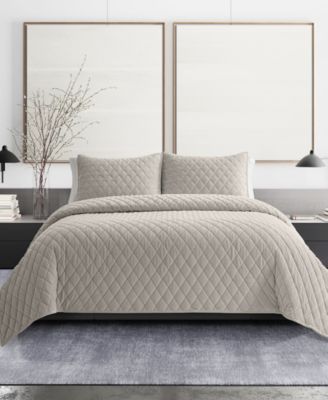 Vera Wang Diamond Velvet Reversible 3 Piece Quilt Set, King