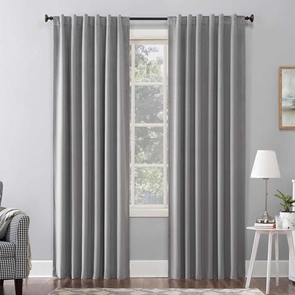 Штора Sun Zero Amherst Velvet Noise Reducing Thermal Extreme 100% Blackout Back Tab Curtain Panel