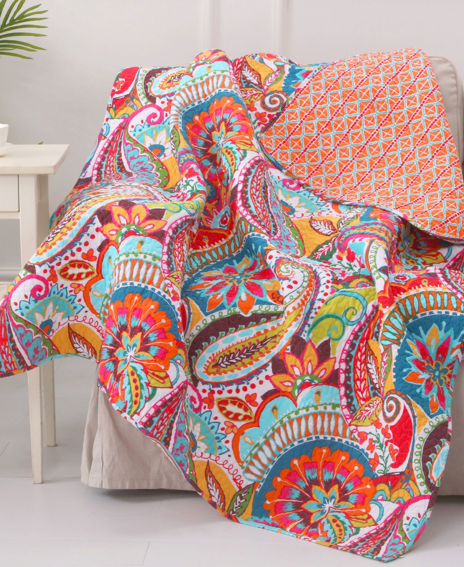 Декоративный плед Levtex Rhapsody Paisley Reversible Quilted, 50" x 60"
