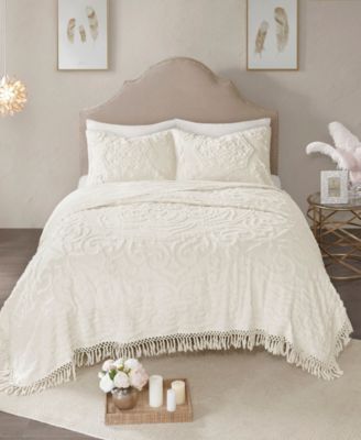 Madison Park Laetitia Medallion Fringe 2-Pc. Quilt Set, Twin/Twin XL