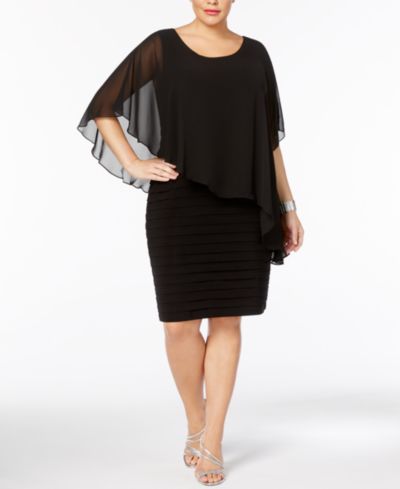 Женское платье Betsy & Adam Plus Size Chiffon Capelet Sheath