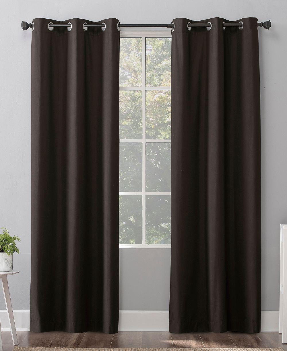 Sun Zero Cyrus Thermal 100% Blackout Grommet Curtain Panel, 40" x 84