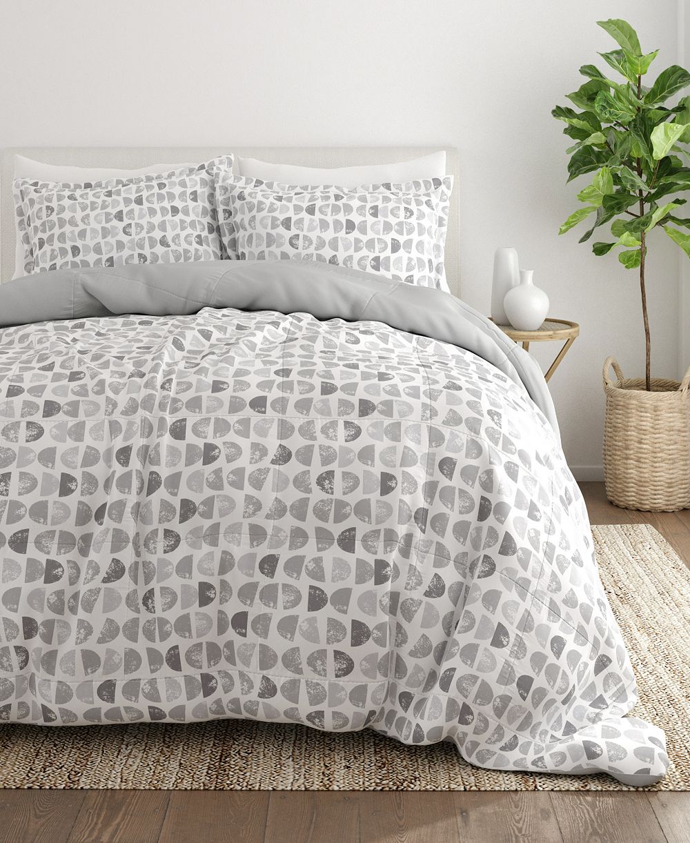 ienjoy Home Moonlight Stars Reversible 3-Pc. Comforter Set, Full/Queen