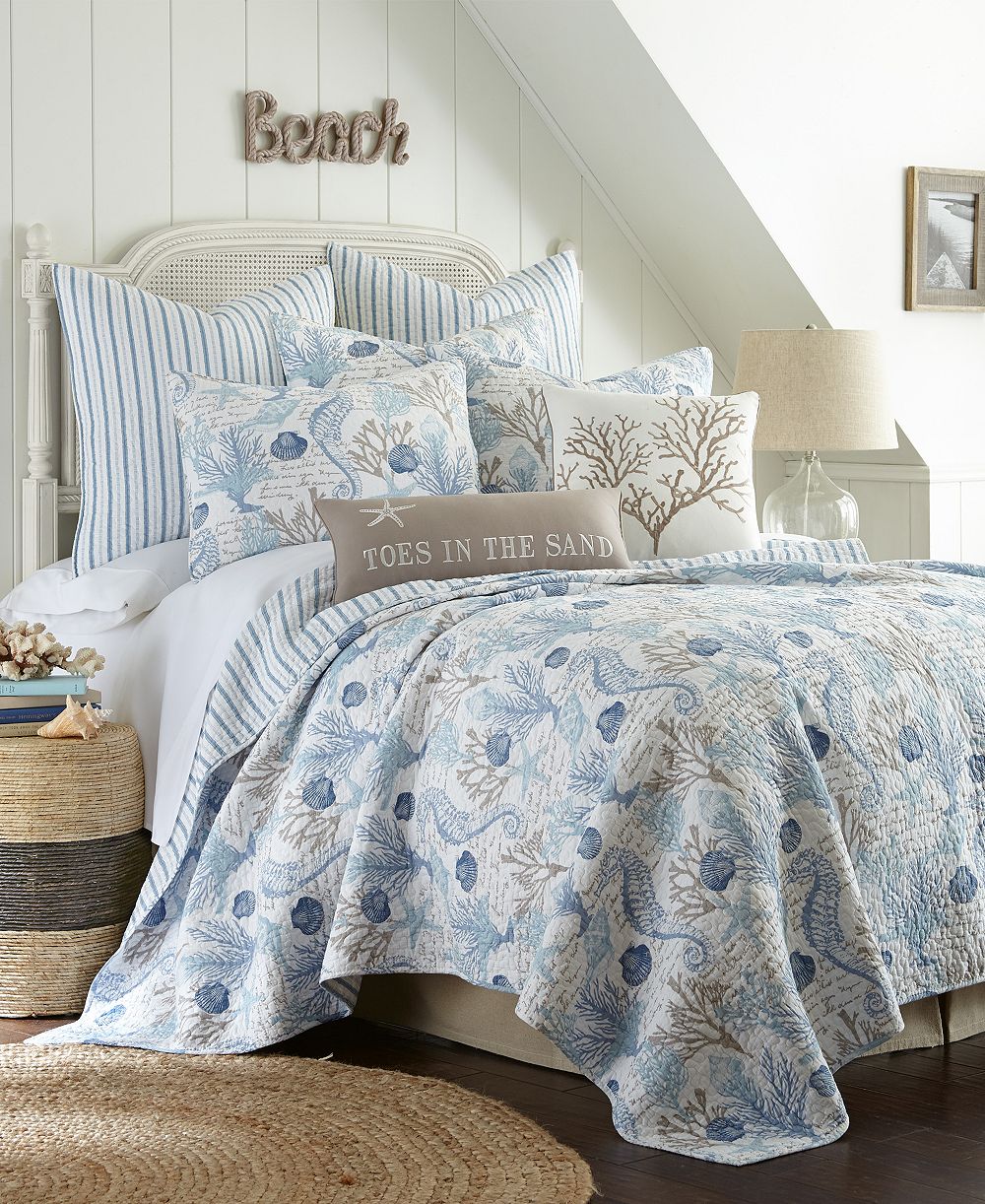 Комплект стеганых покрывал Levtex Home Galapagos Blue Coral Reef 2-Pc., Twin
