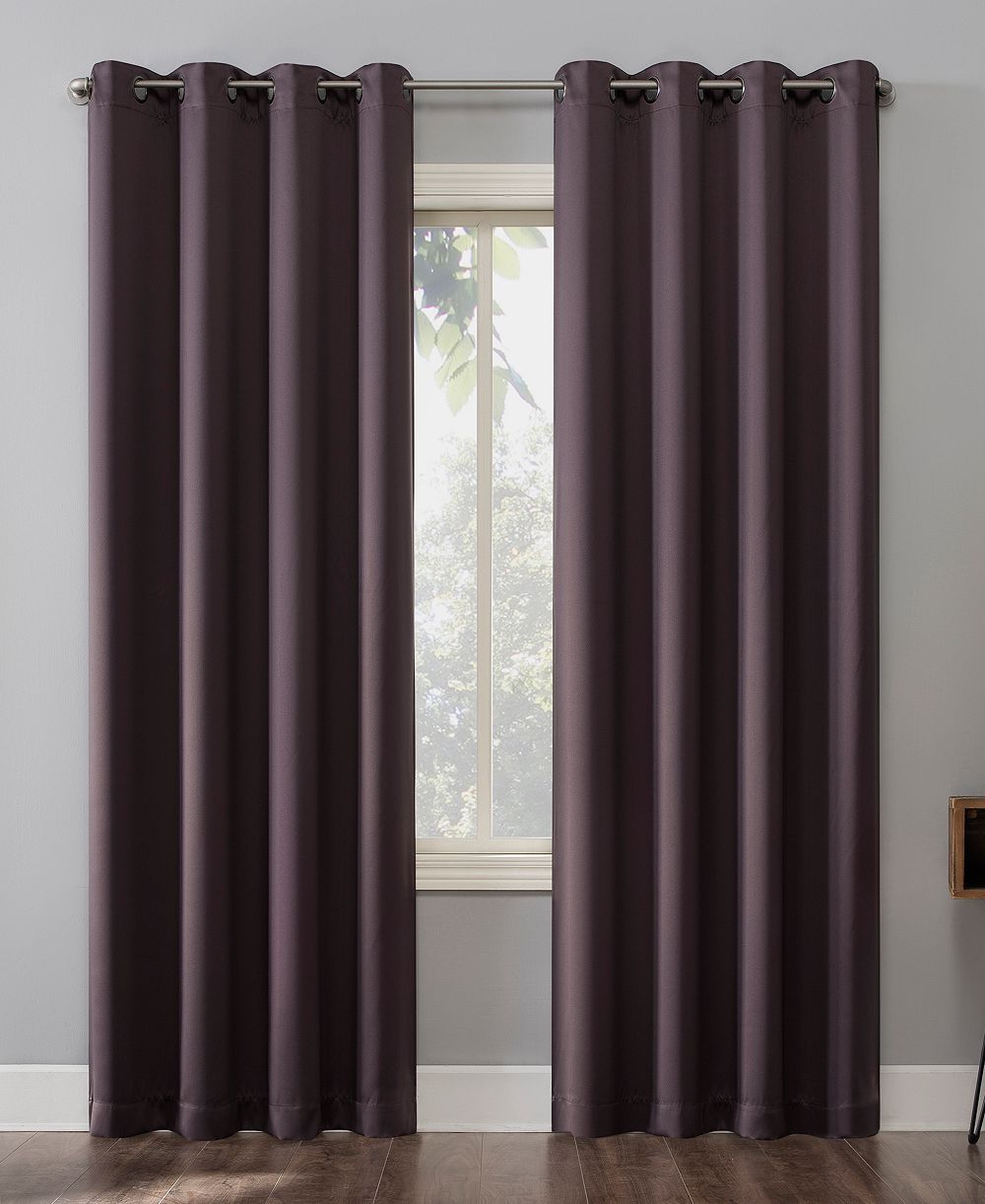 Штора Sun Zero Oslo Theater Grade 100% Blackout, 52" x 95