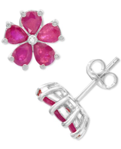 Серьги-гвоздики с выращенным рубином (3-1/8 ct. t.w.) и бриллиантовым акцентом из стерлингового серебра