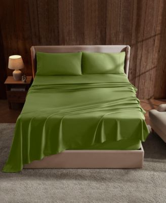 Calla Green