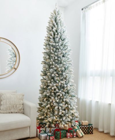 Искусственная ель Glitzhome Pre-Lit Flocked Pencil Fir с 600 теплыми белыми огнями, 9 футов