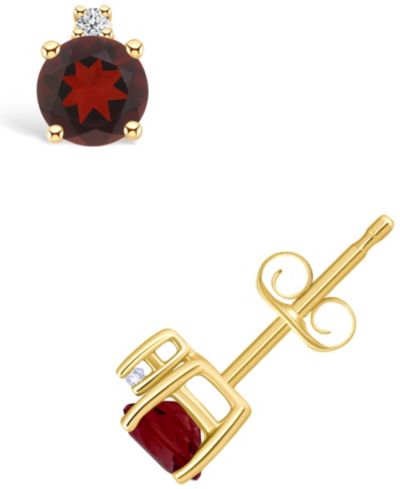 Серьги-гвоздики Macy's Garnet (3/4 ct. t.w.) и Diamond Accent в 14K Yellow Gold