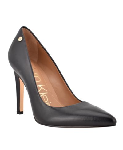 Женские туфли Calvin Klein Women's Brady Pointed Toe Pumps