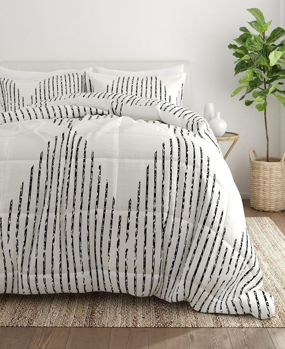 ienjoy Home Ultra Soft Diamond Stripe 2-Pc. Comforter Set, Twin