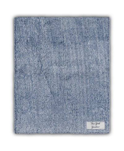 Плед New York Yankees 60" x 50" Frosty Fleece