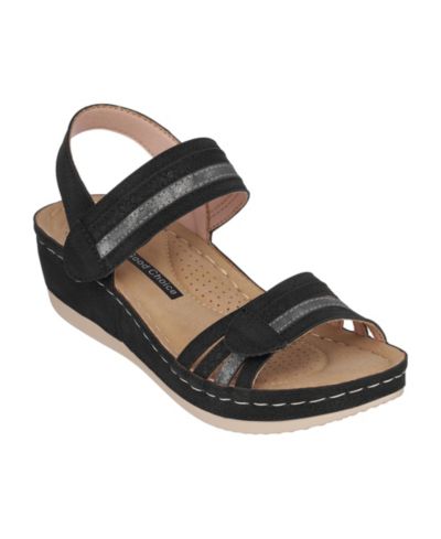 GC Shoes Women's Samar Wedge Sandals