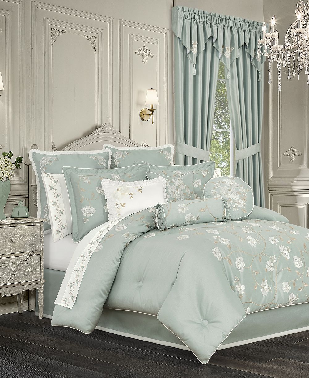 Royal Court Spring Garden 4-Pc. Comforter Set, King
