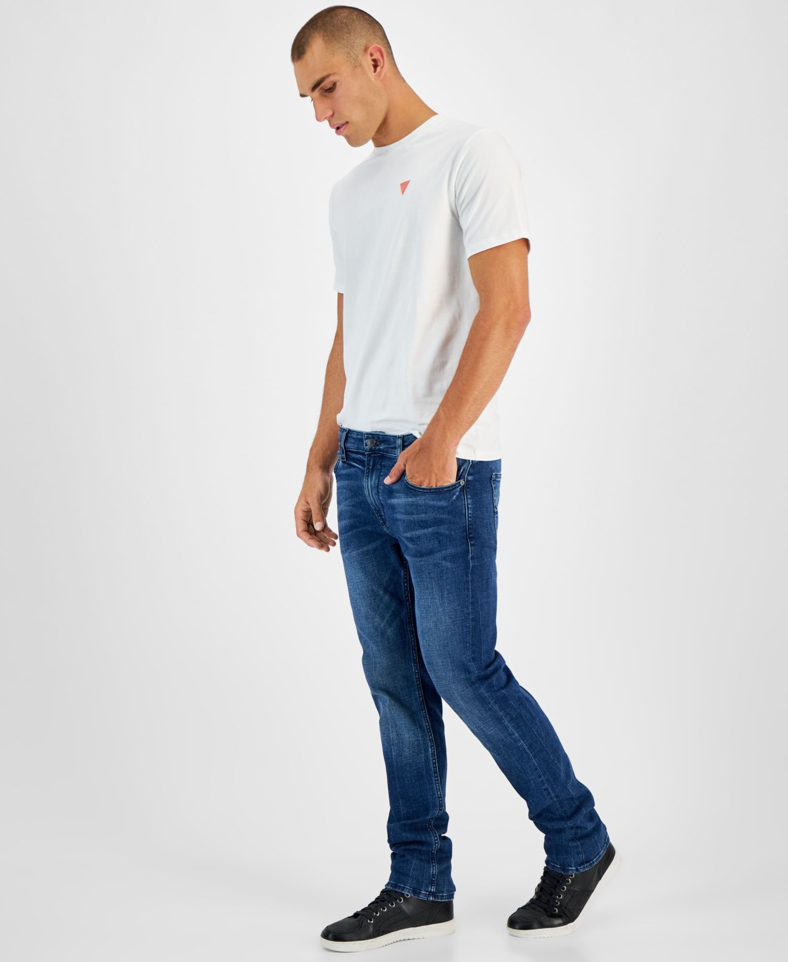 GUESS Men's Slim Straight Fit Jeans