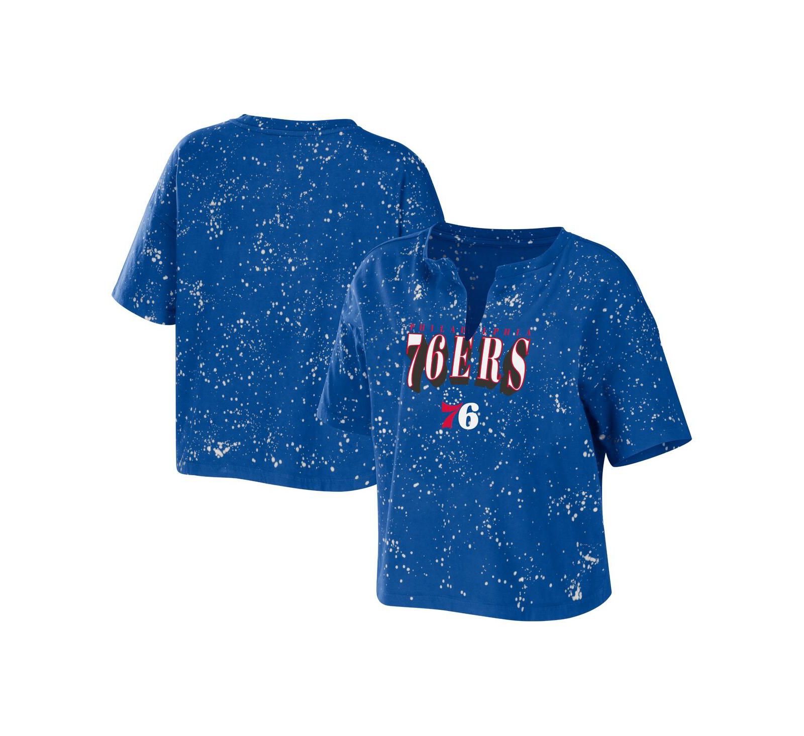 Женская футболка WEAR by Erin Andrews Royal Philadelphia 76ers Bleach Splatter Notch Neck