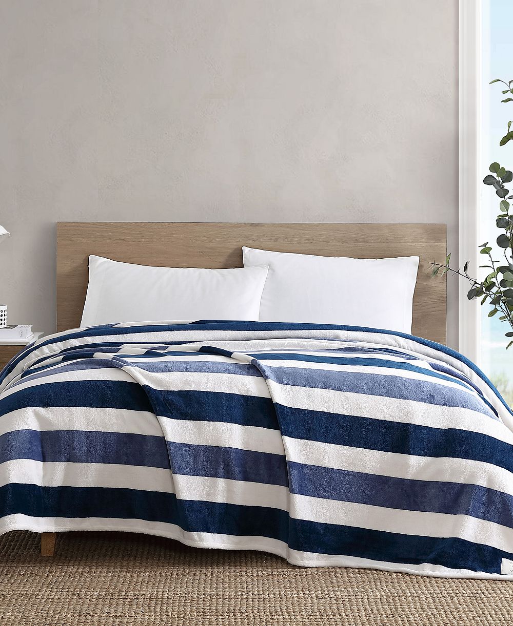 Плед Nautica Awning Stripe Ultra Soft Plush Fleece King