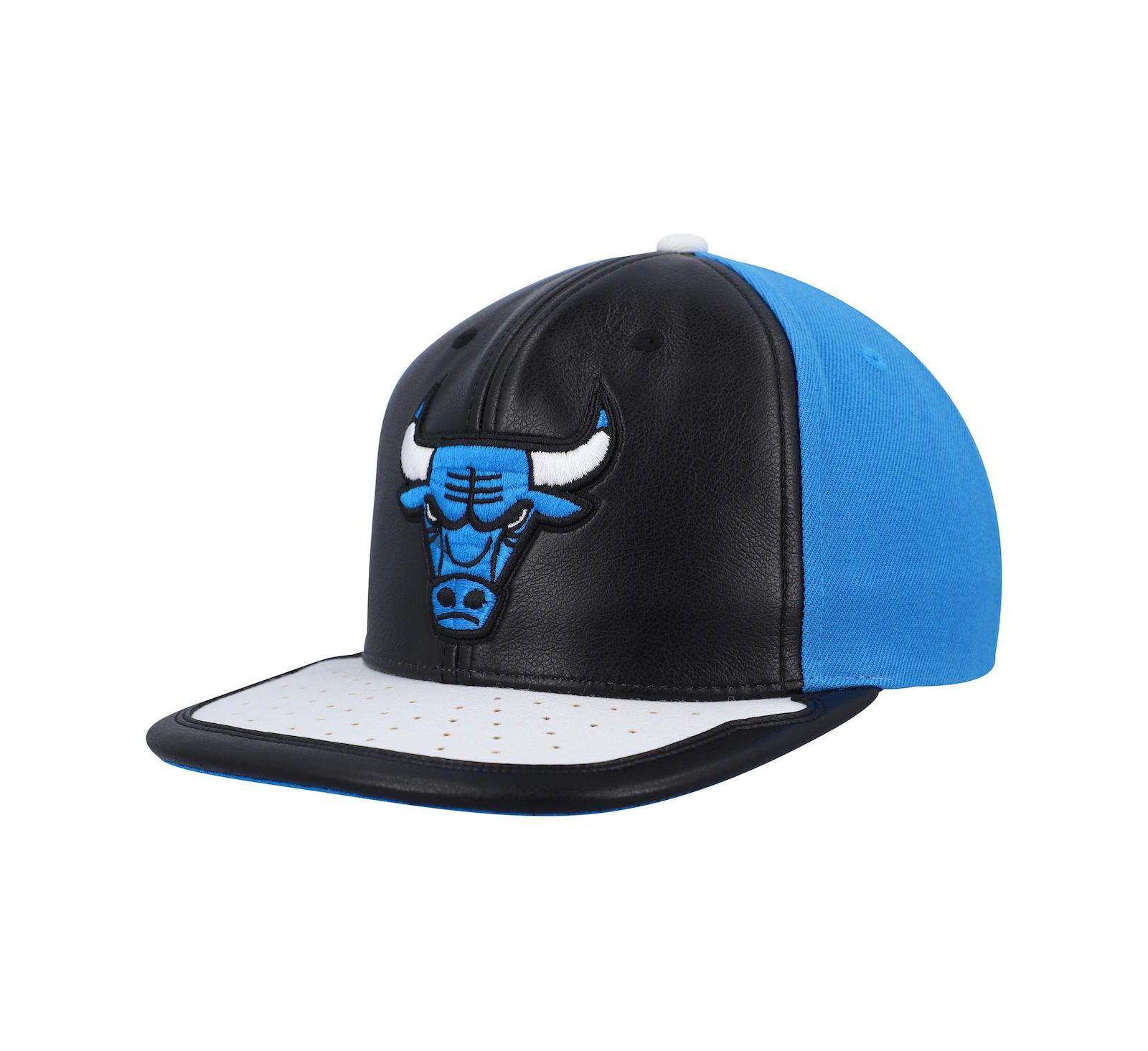 Mitchell & Ness Мужская кепка snapback Chicago Bulls Day One, черная/белая