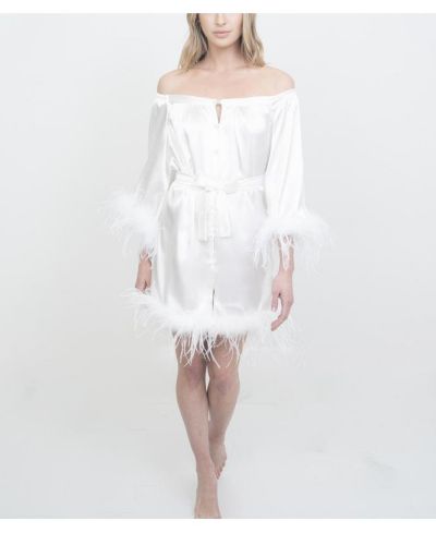 Свадебная накидка Le Laurier Bridal Off-The-Shoulder с перьями на рукавах и подоле