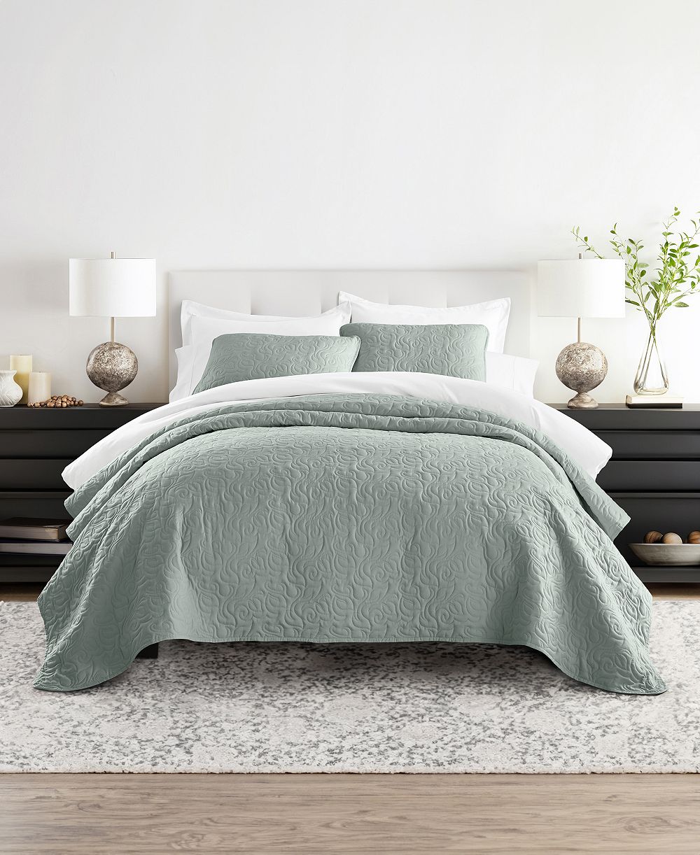 ienjoy Home Floral Stitch 2-Pc. Lightweight Quilt Set, Twin/Twin XL