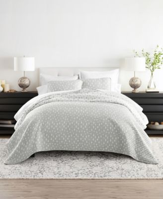 ienjoy Home Painted Dots Reversible 3-Pc. Lightweight Quilt Set, King/California King