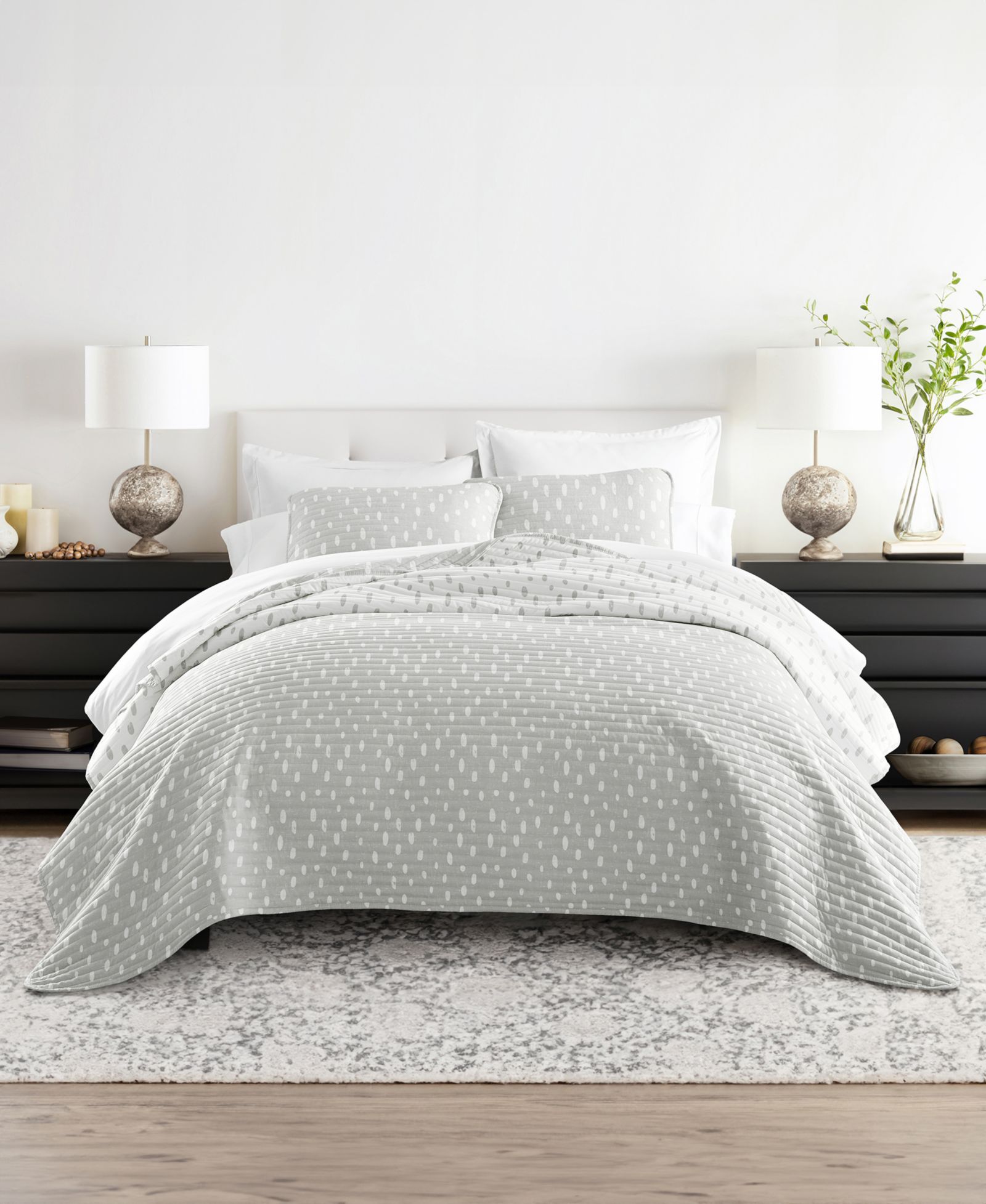 ienjoy Home Painted Dots Reversible 3-Pc. Lightweight Quilt Set, Full/Queen