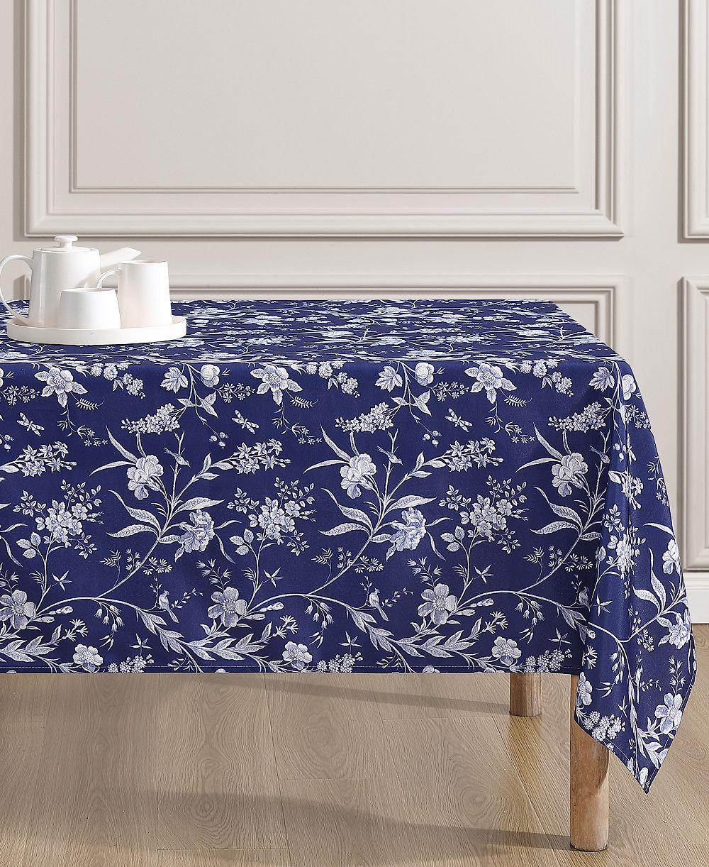 Скатерть Laura Ashley Easy Care Pattern 60" x 84"