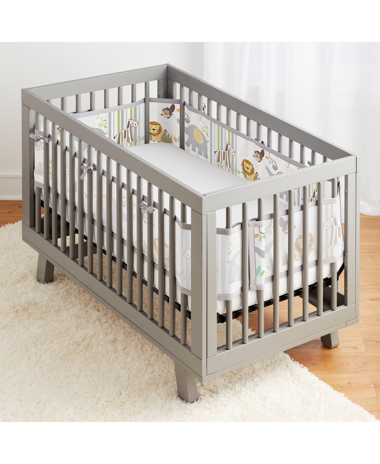 BreathableBaby Breathable Mesh Liner for Full-Size Cribs, Classic 3mm Mesh (Size 4FS Covers 3 or 4 Sides)