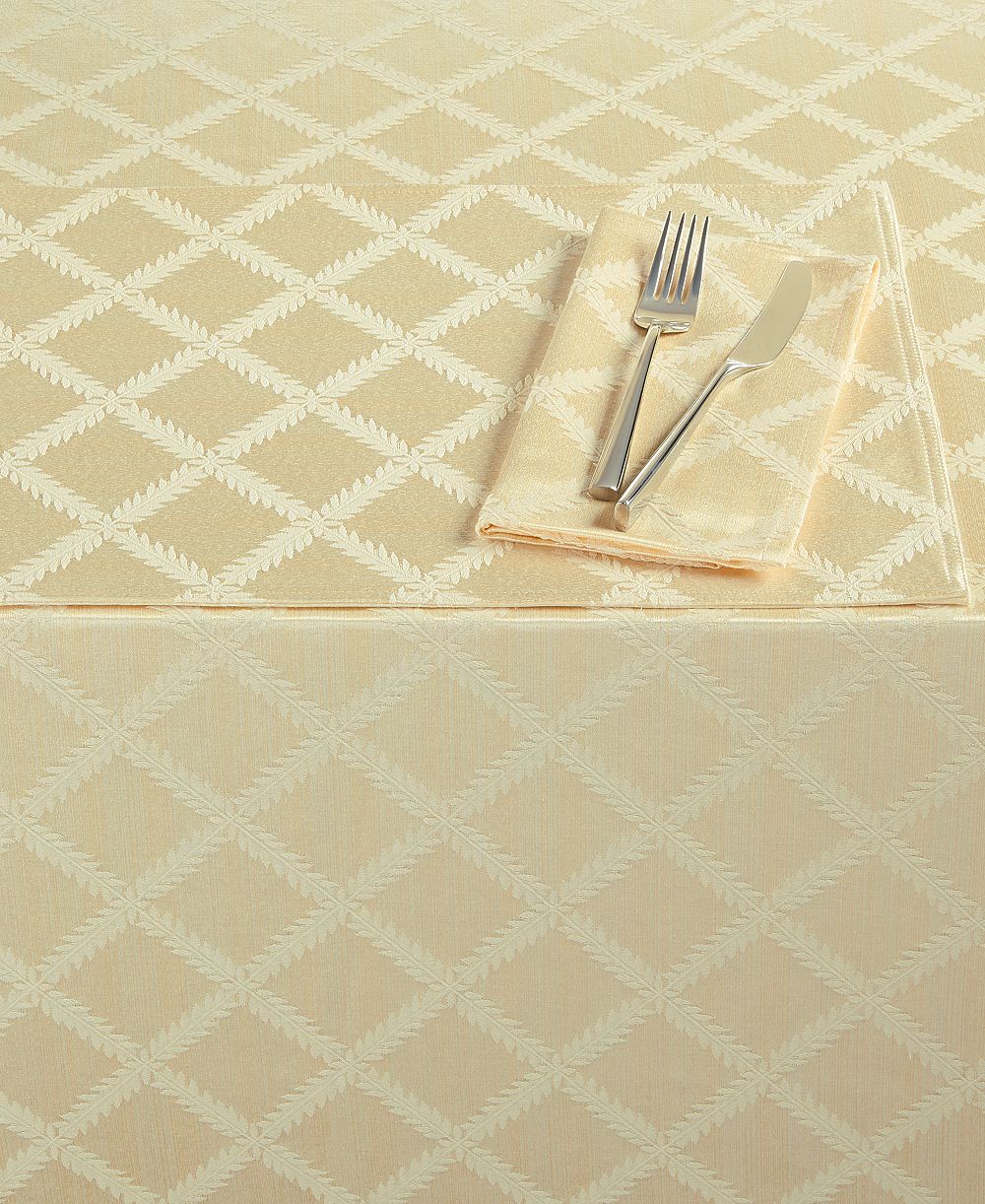 Скатерть Lenox Laurel Leaf 70" x 144" Ivory