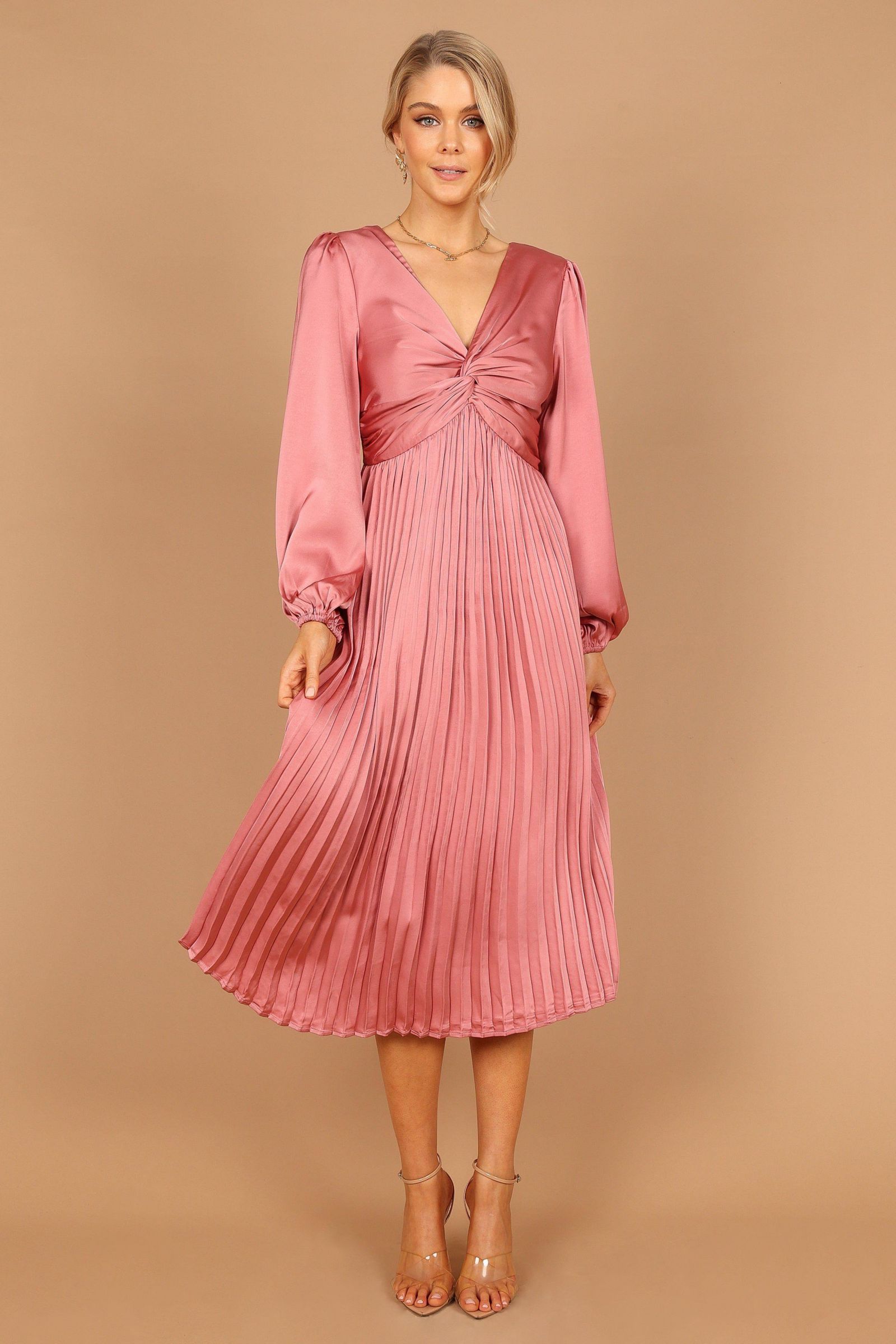 Женское платье Petal and Pup Noelle Twist Front Pleated Midi