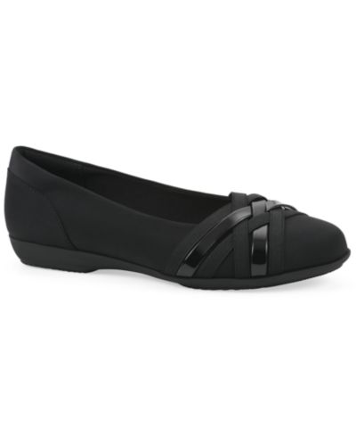 Cliffs by White Mountain Women's Chic Ballet Flats