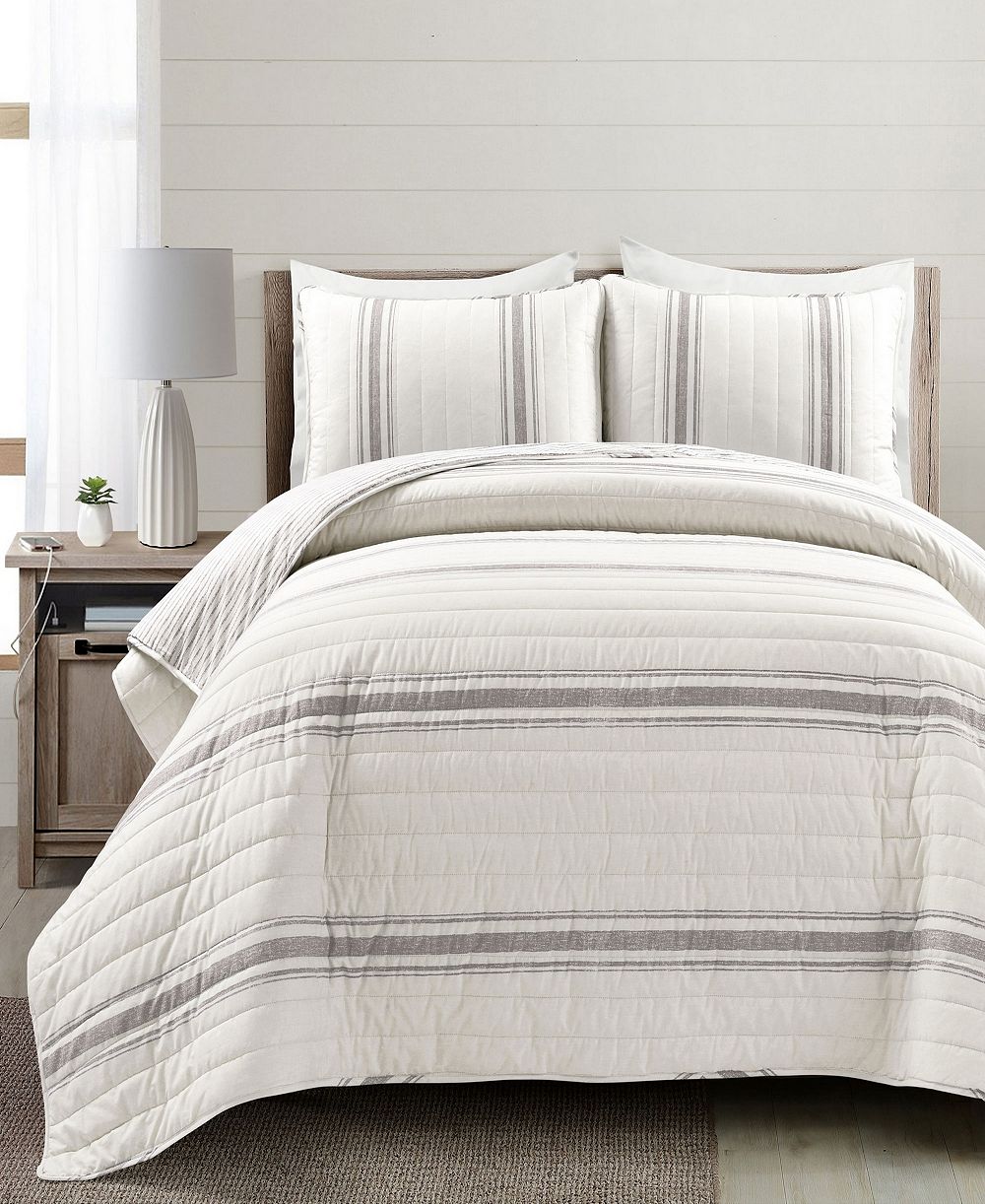 Комплект стеганого одеяла Lush Décor Farmhouse Stripe Reversible Cotton 3-Piece Full/Queen