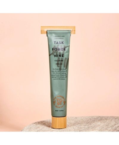 Успокаивающий крем и увлажняющее средство для лица The Organic Skin Co Task Force Nine с календулой