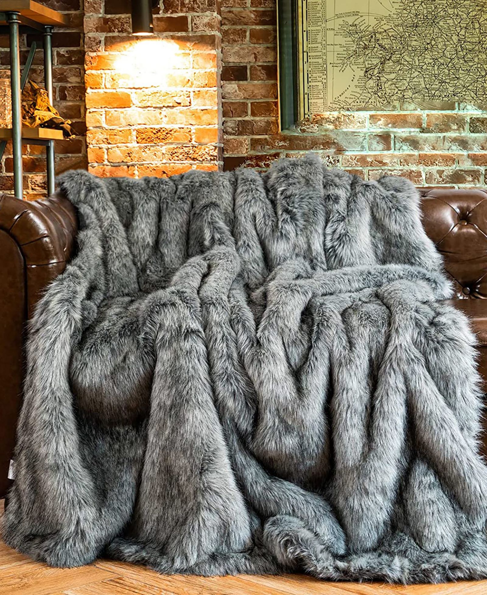 Роскошный плед из искусственного меха Battilo Luxury Tipped, 50" x 60"