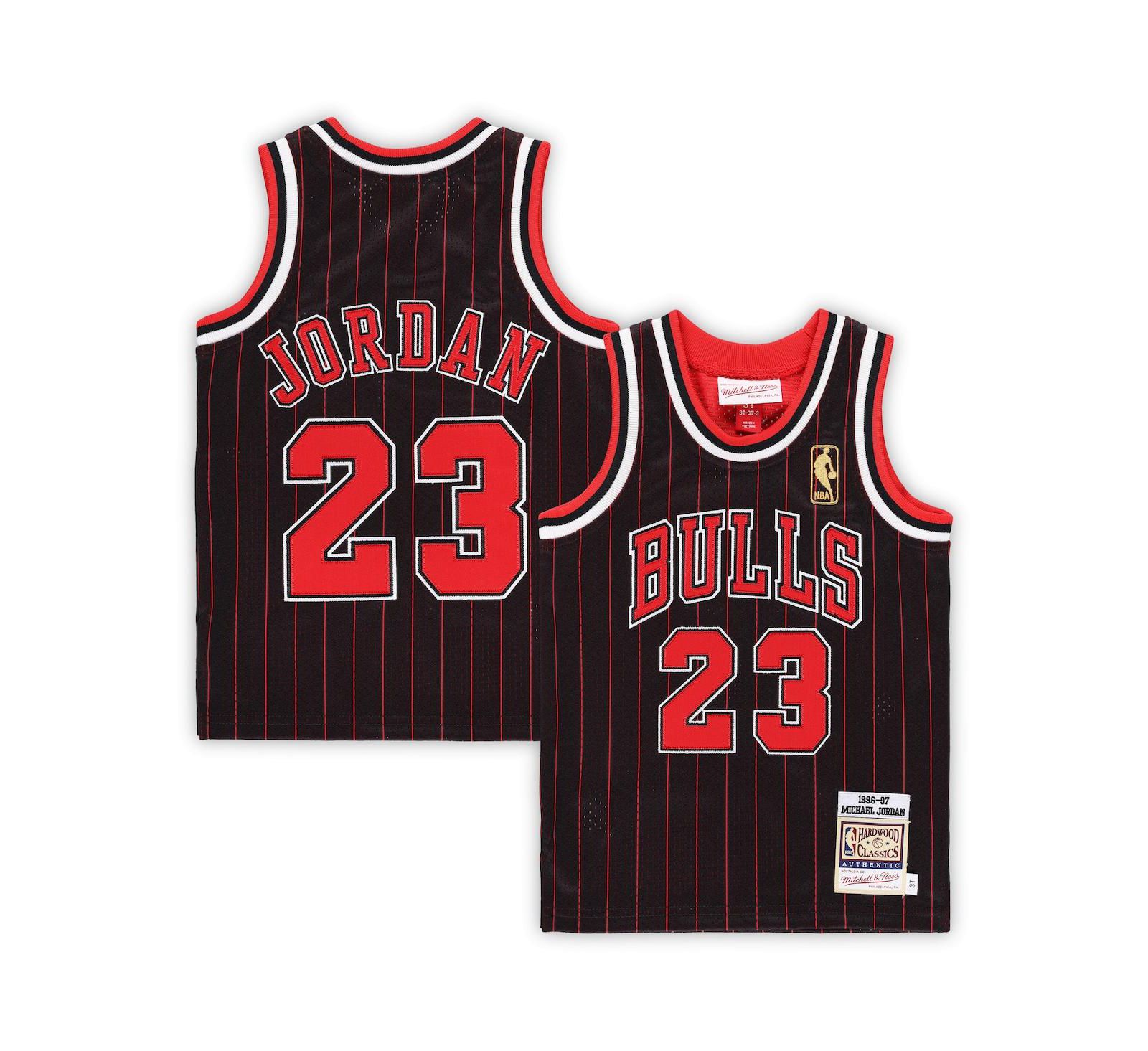 Детская джерси Mitchell & Ness Michael Jordan Black Chicago Bulls 1996/97 Hardwood Classics Authentic