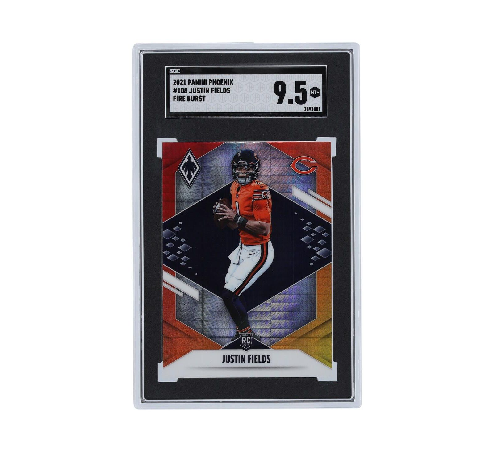 Карточка новичка Justin Fields Chicago Bears 2021 Panini America Phoenix Fire Burst #108 SGC Authenticated 9.5
