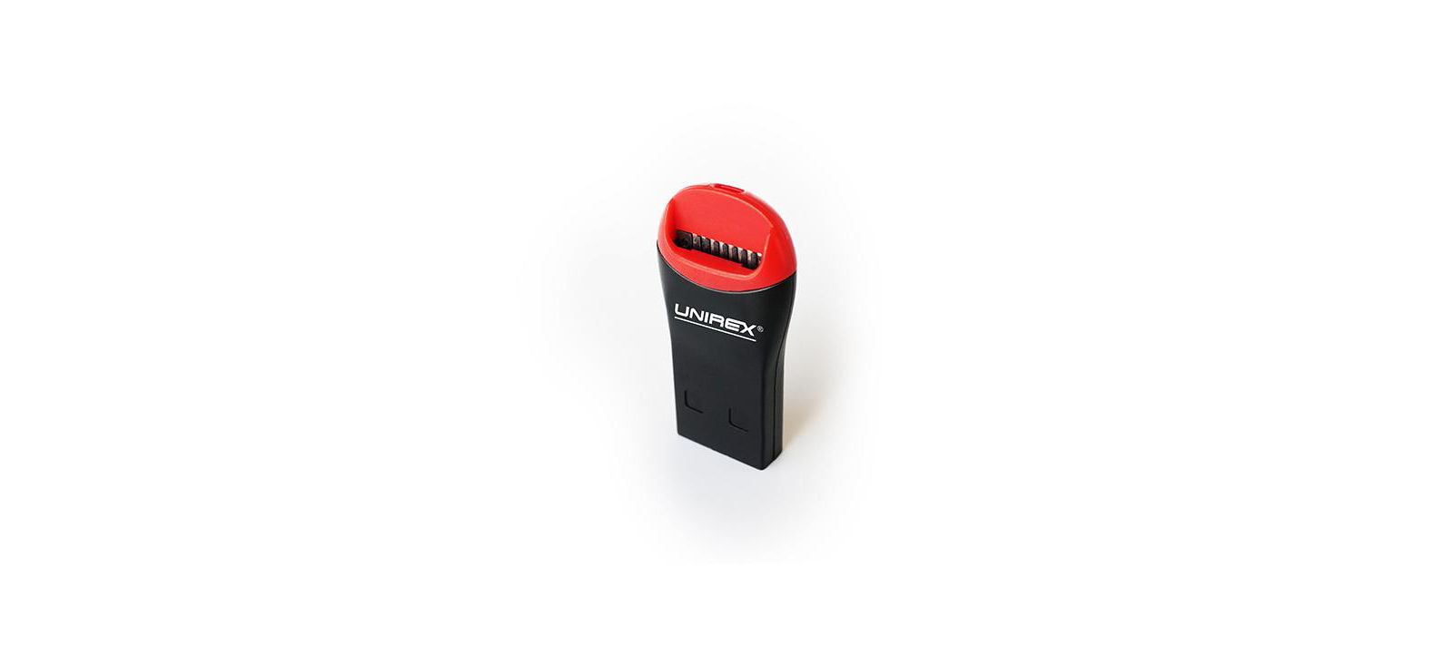 USB-ридер (поддержка MicroSD до 32GB)