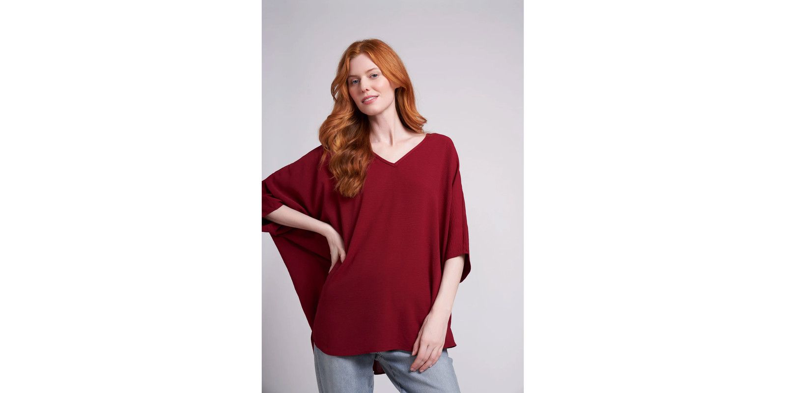 Женский топ Caldwell Collection Claire Very Oversided Lightweight V-Neck