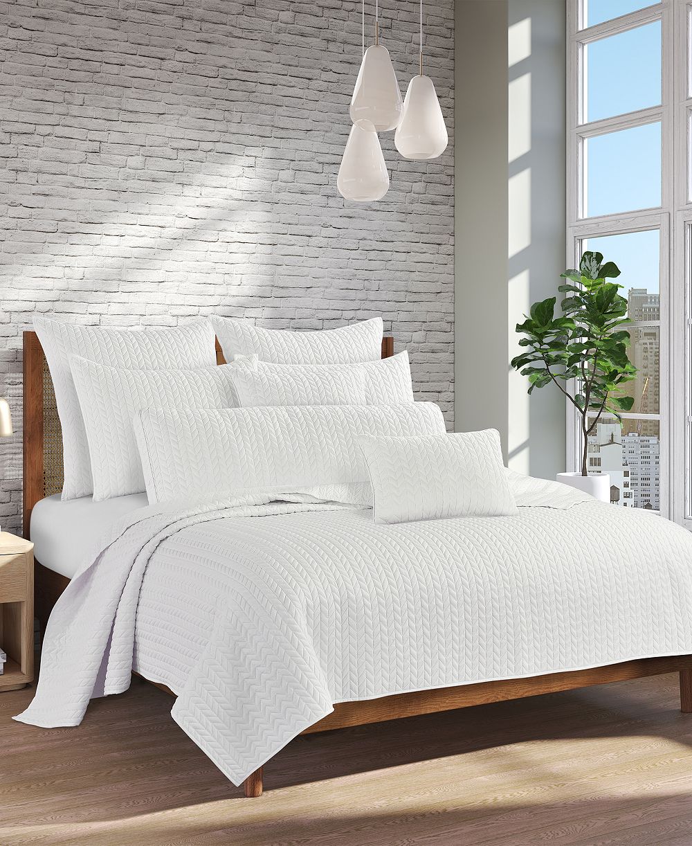 J. Queen Bold Cayman Quilt, Full/Queen