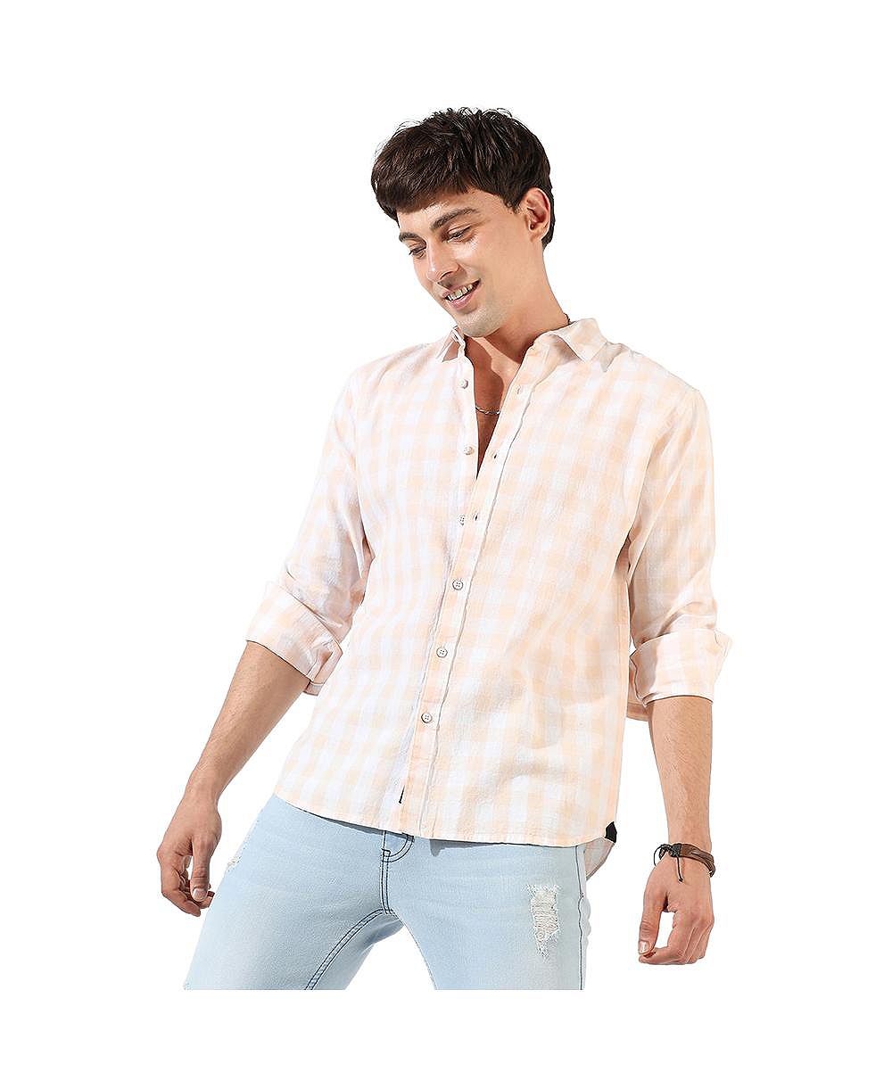 Cahoot Men's Campus Sutra White And Peach Checkered Regular Fit Casual Shirt
