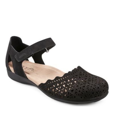 Женские сандалии Earth Women's Bronnie Perforated Two-Piece Flat