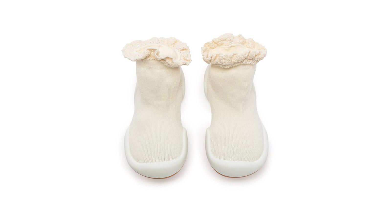 Komuello Infant Girl Breathable Washable Non-Slip Sock Shoes Lace trim - Off White