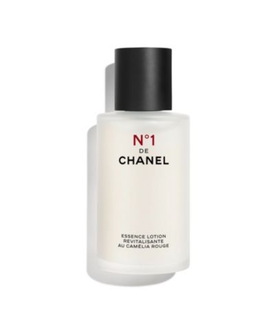 Освежающая эссенция-лосьон N°1 DE CHANEL Plumps – Evens – Illuminates