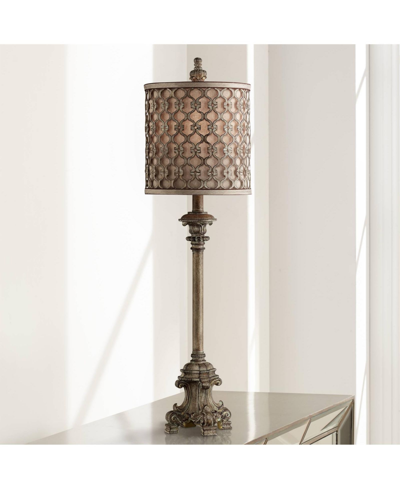 Regency Hill Настольная лампа, Beige Scroll Metal Lattice