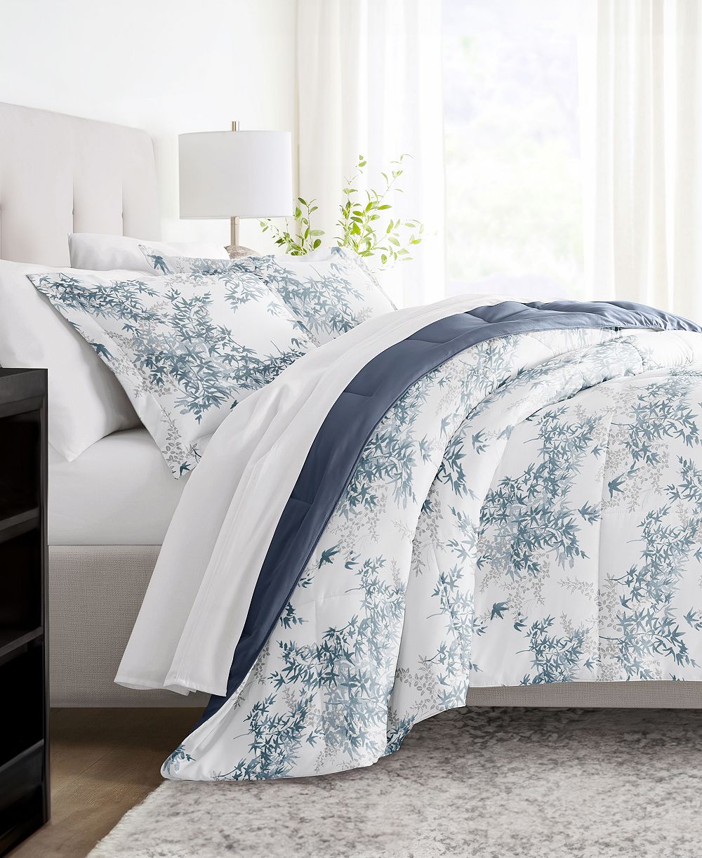 ienjoy Home Bamboo Leaves Blue 3-Piece Comforter Set, Full/Queen